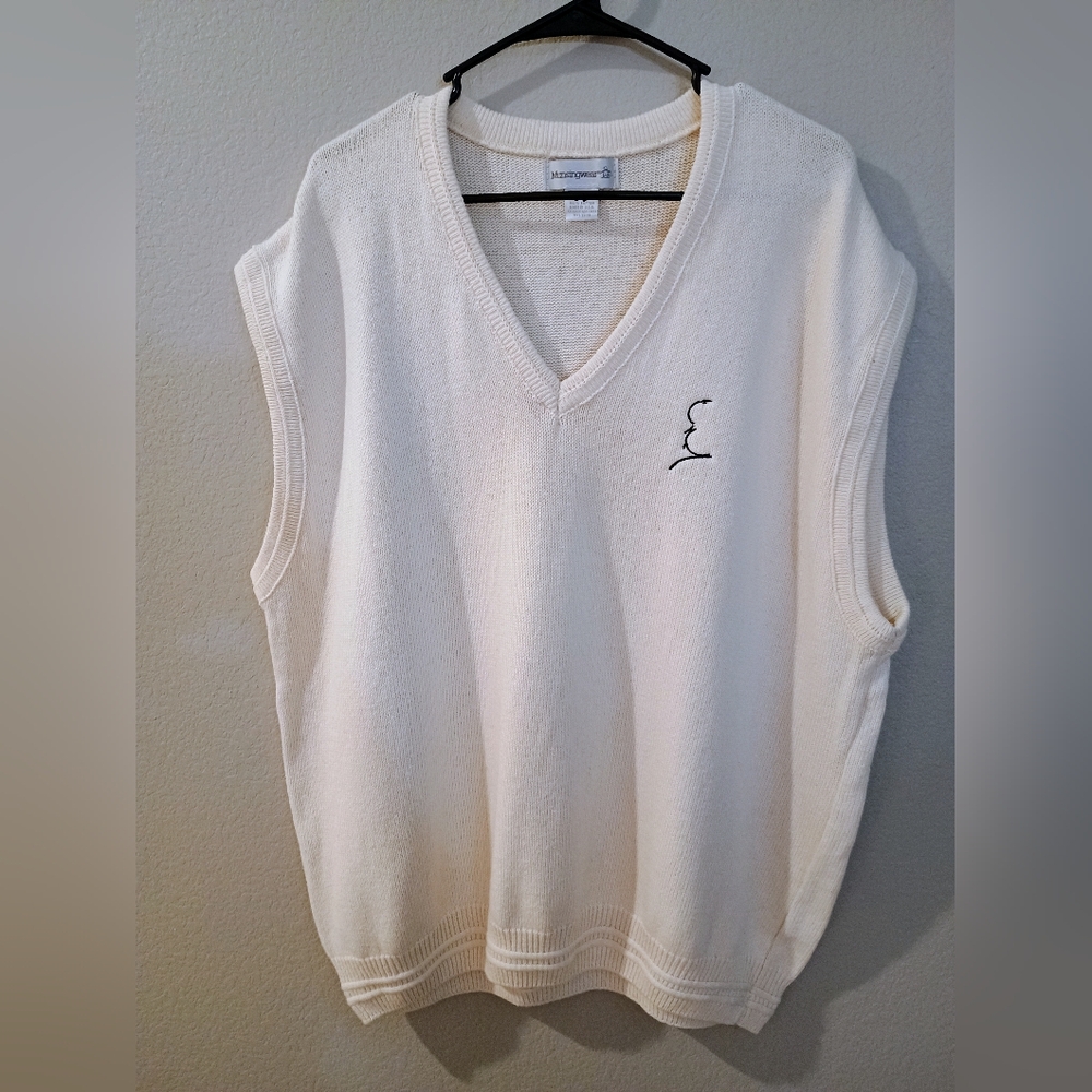 Vtg Men's Munsingwear Cream Ivory Sweater Vest Alfred Hitchcock Embroidery XL